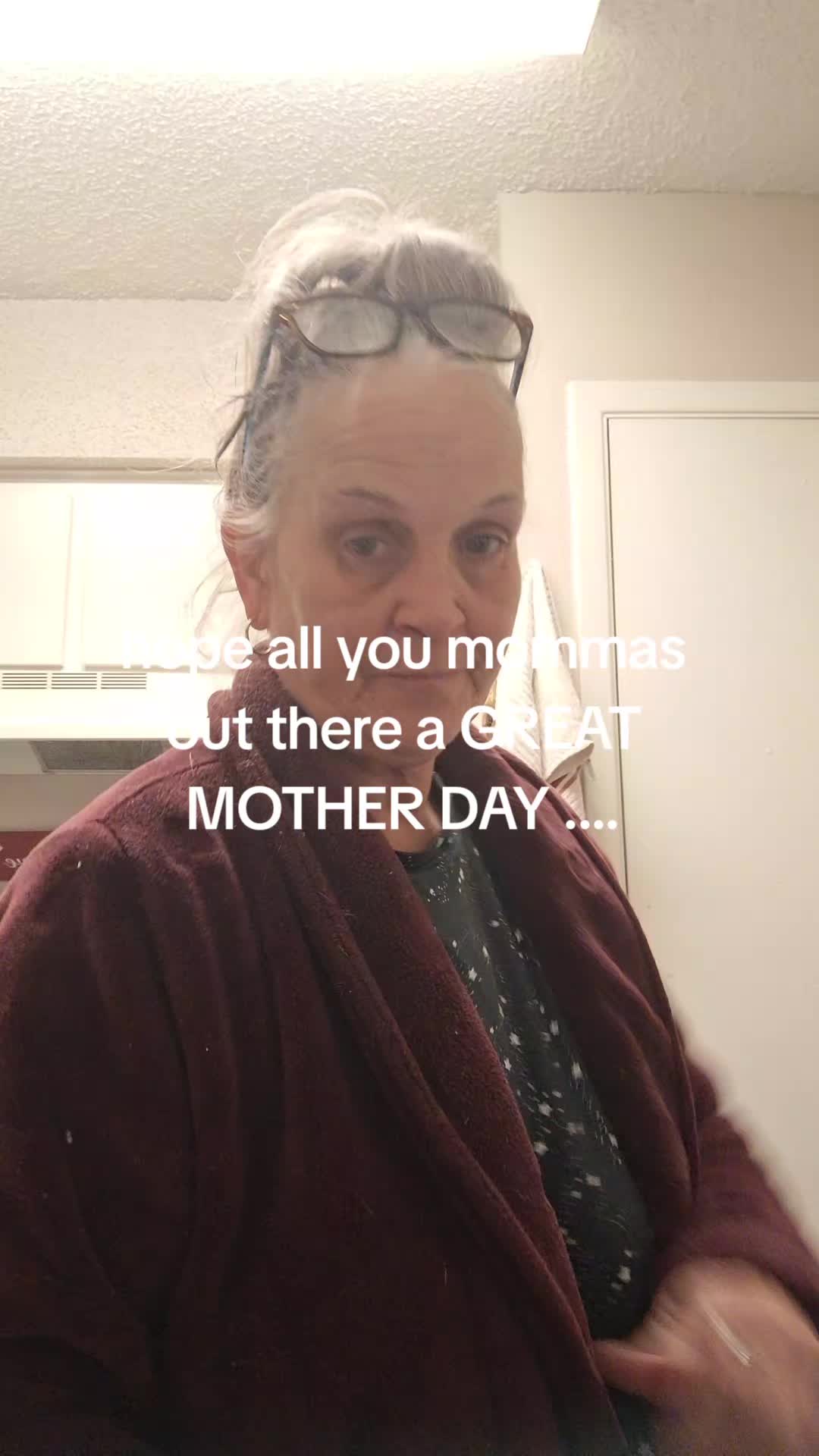 @granny at kitchen table 🎼🎵❌️