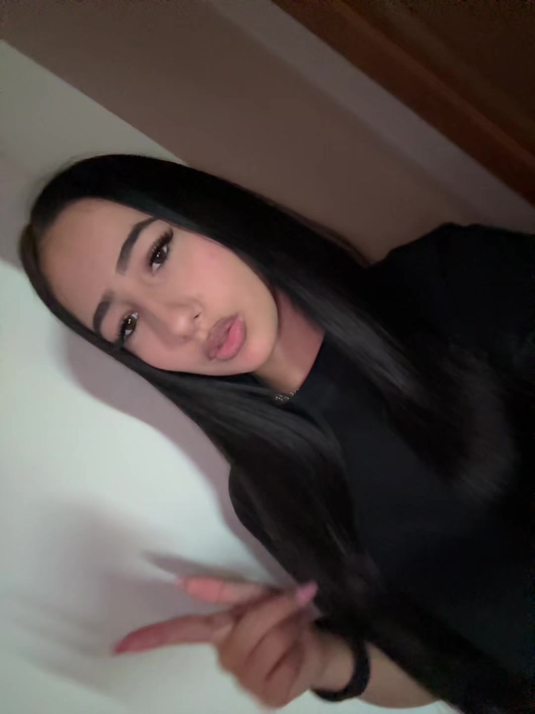 @𝓰𝓻𝓮