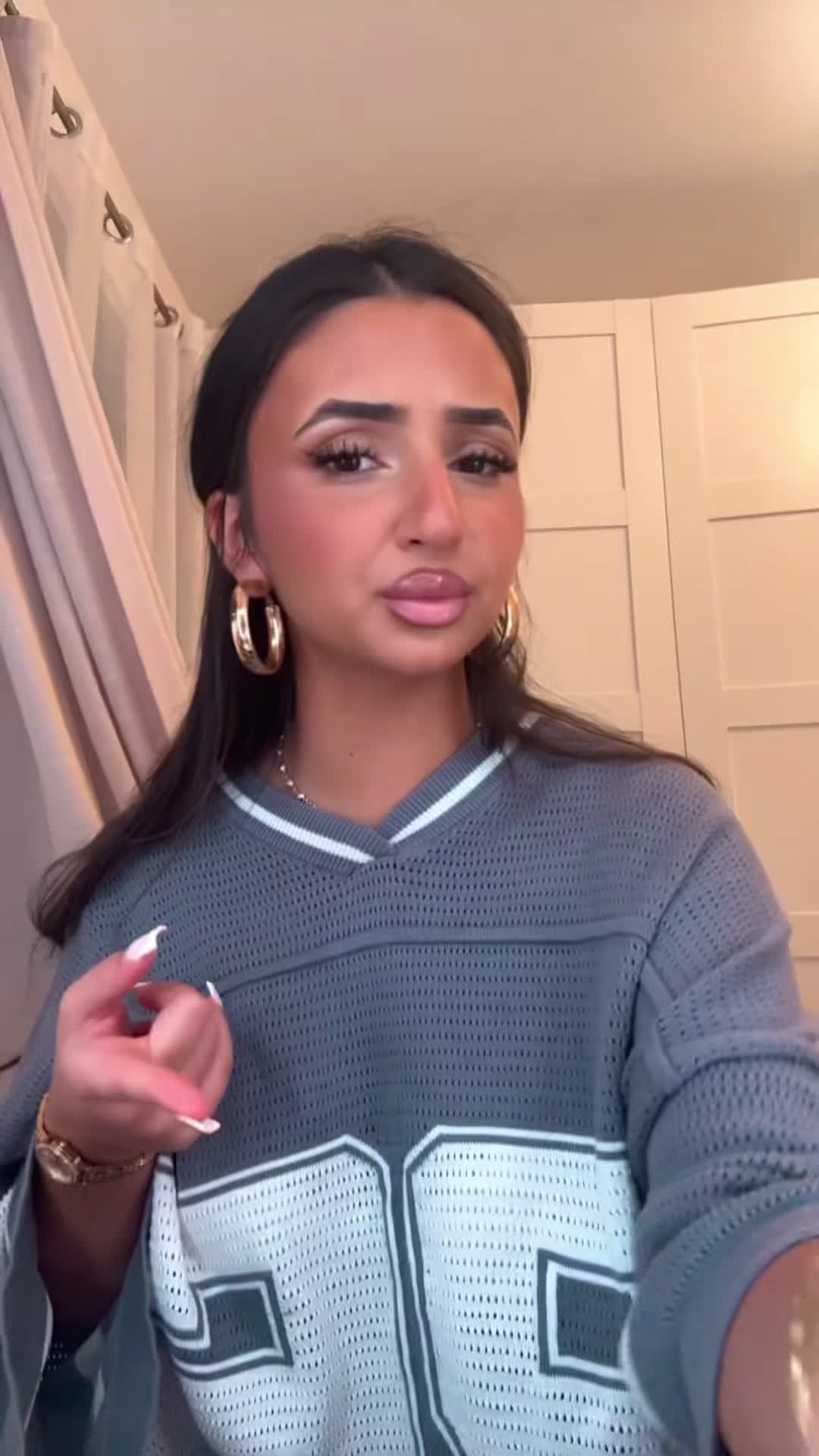 @𝐋𝐀𝐑𝐀.