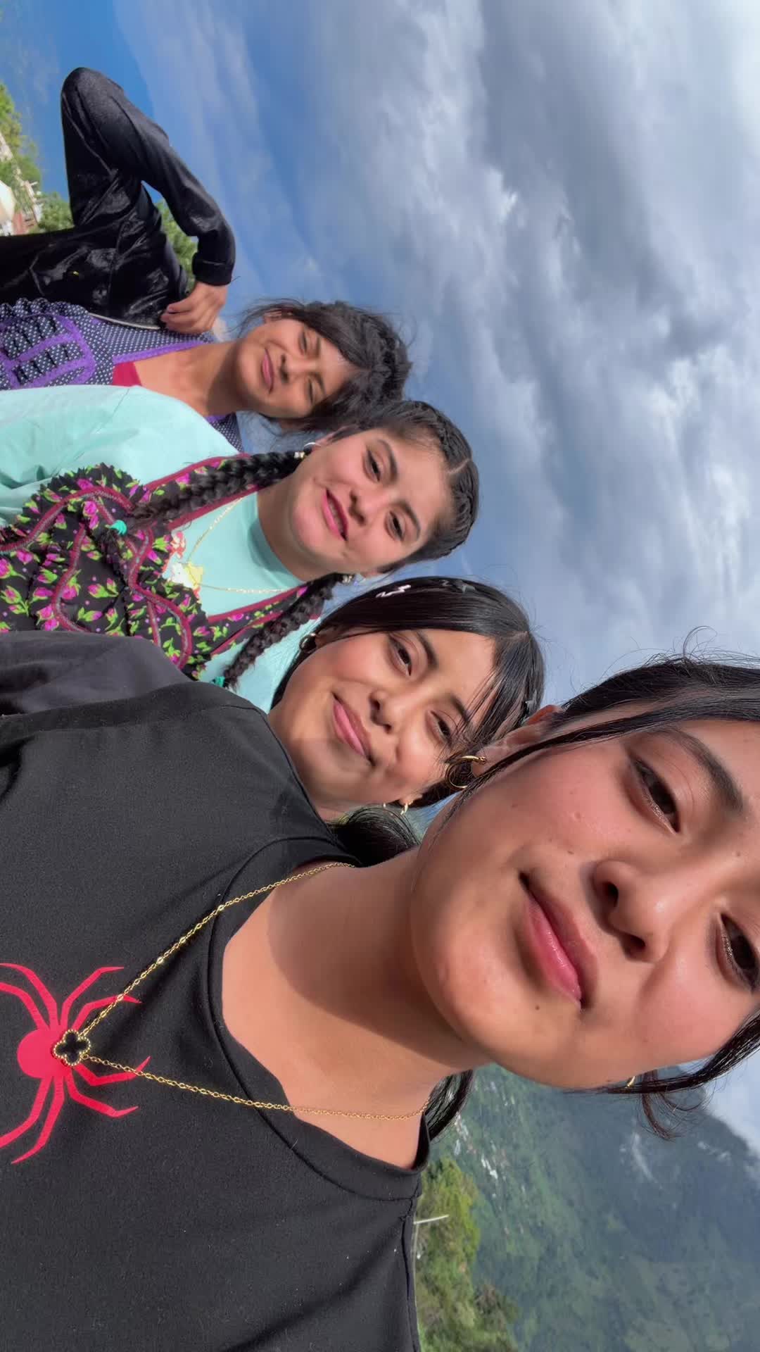 @🦋 yadi 🦋Garcia