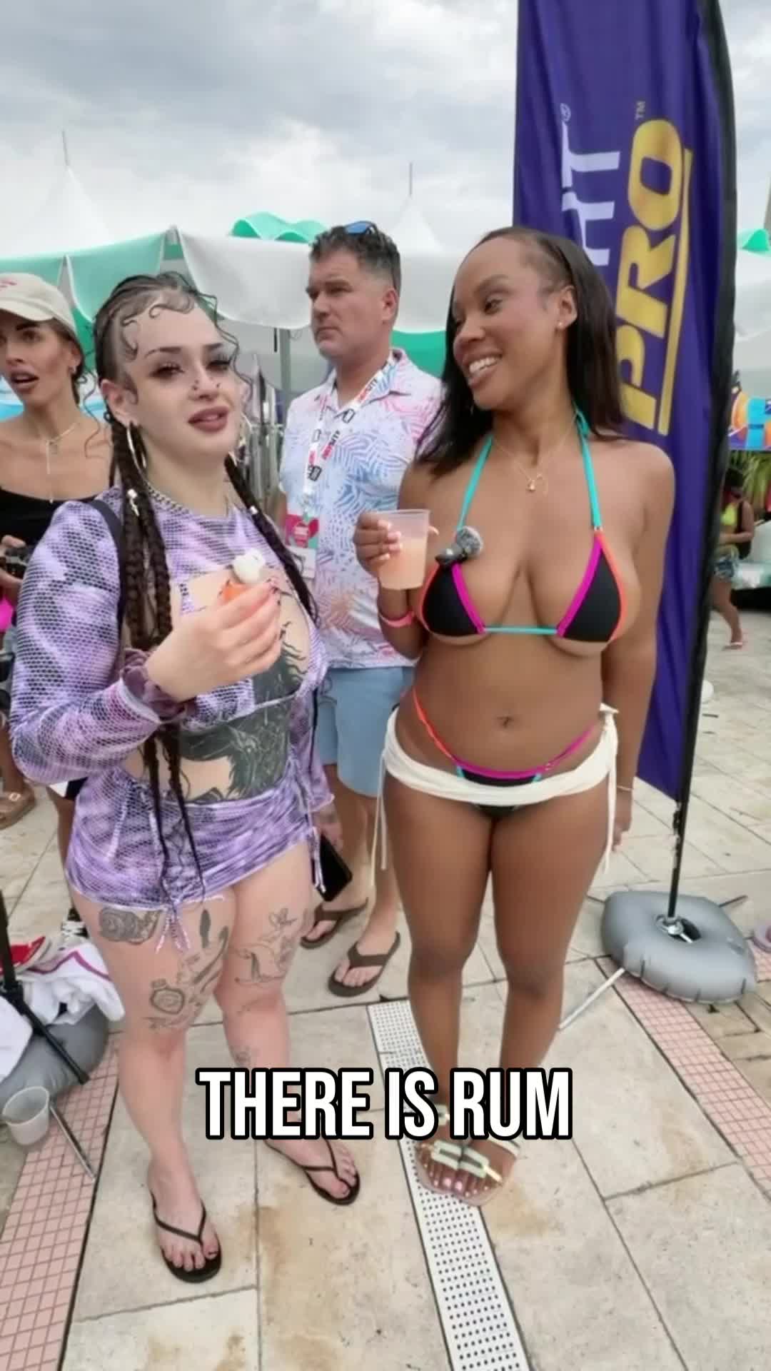 @August_Skye