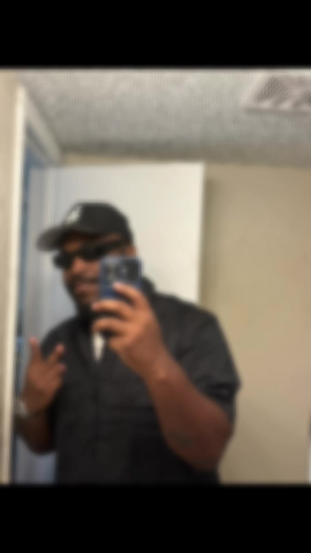 @👑LattrellGolden