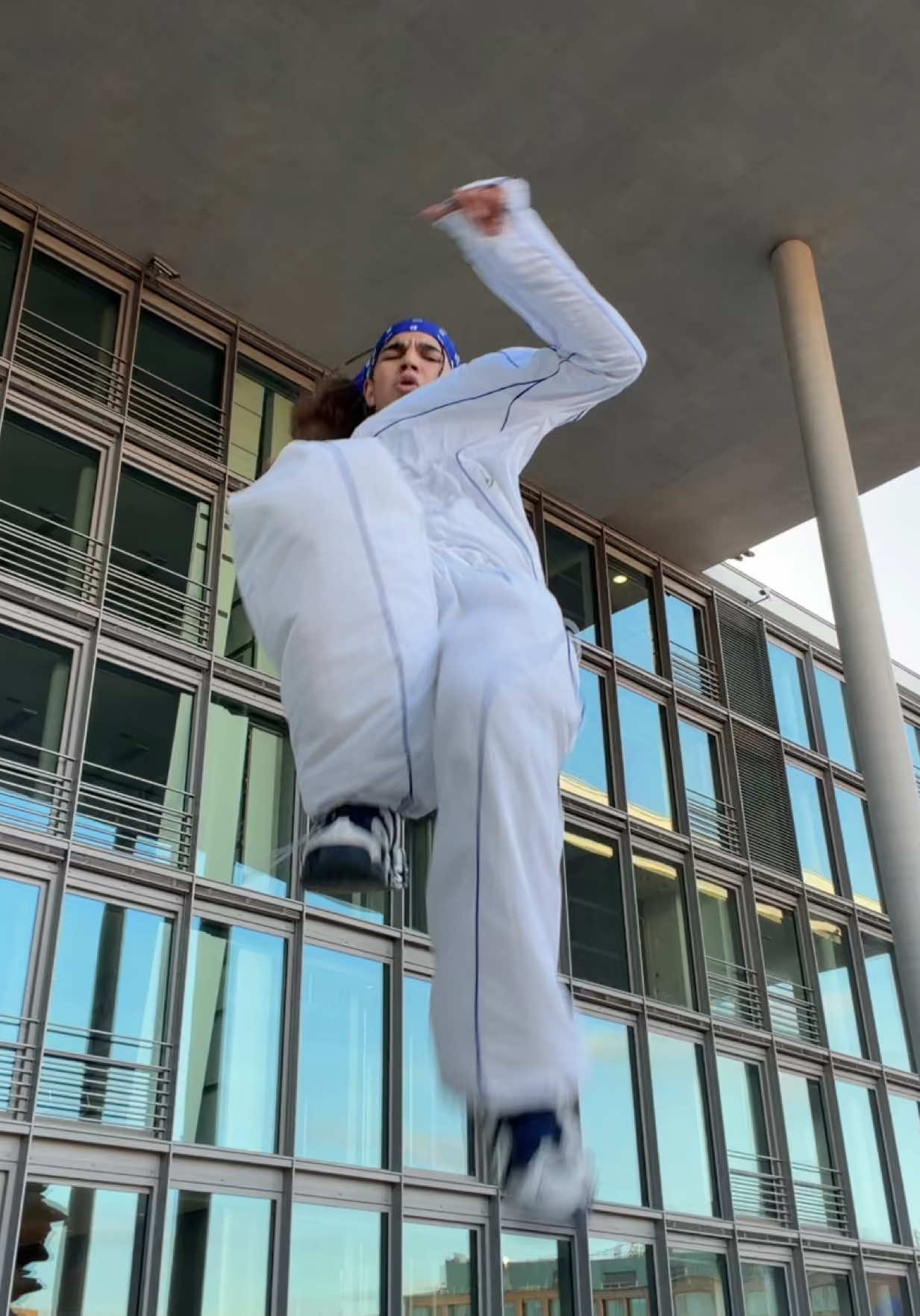 @localdancefluencer
