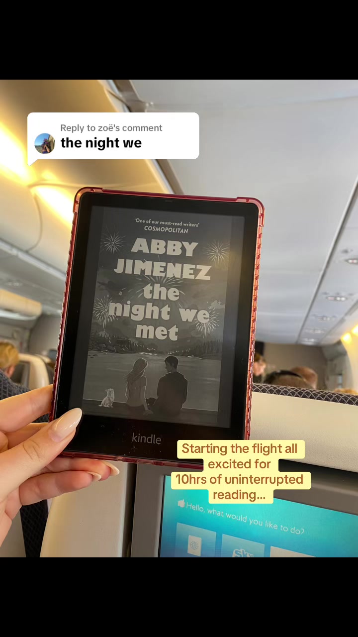 @The Girl With The Pink Kindle