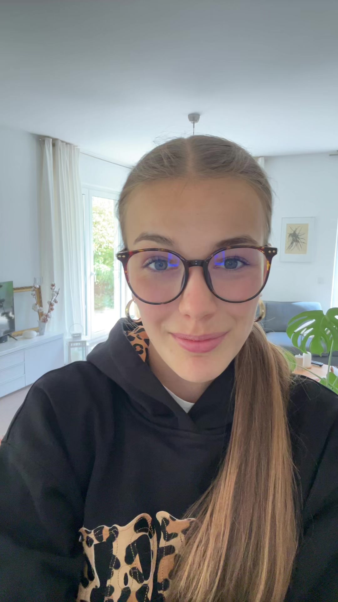 @adelesfashiondiary
