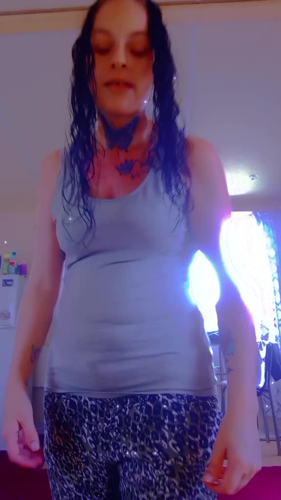 @🔥𝒩𝒾𝓀𝒾𝓉𝒶ℬ𝓊𝓉𝓉ℴ𝓃𝓈🔥