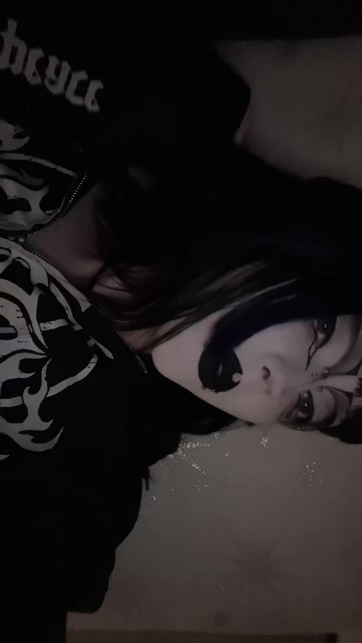 @⦻🦇KYO🕷️⦻