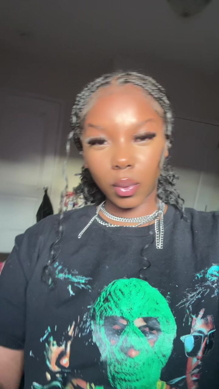 @Sariah Miyel 🦋