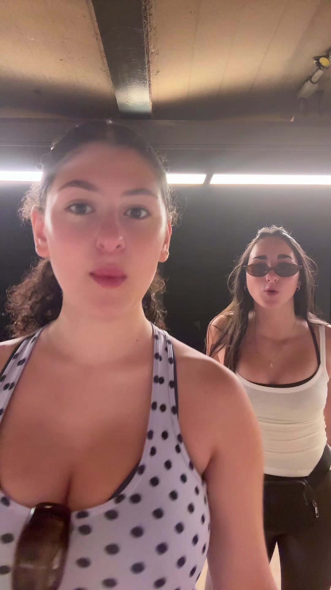 @hi