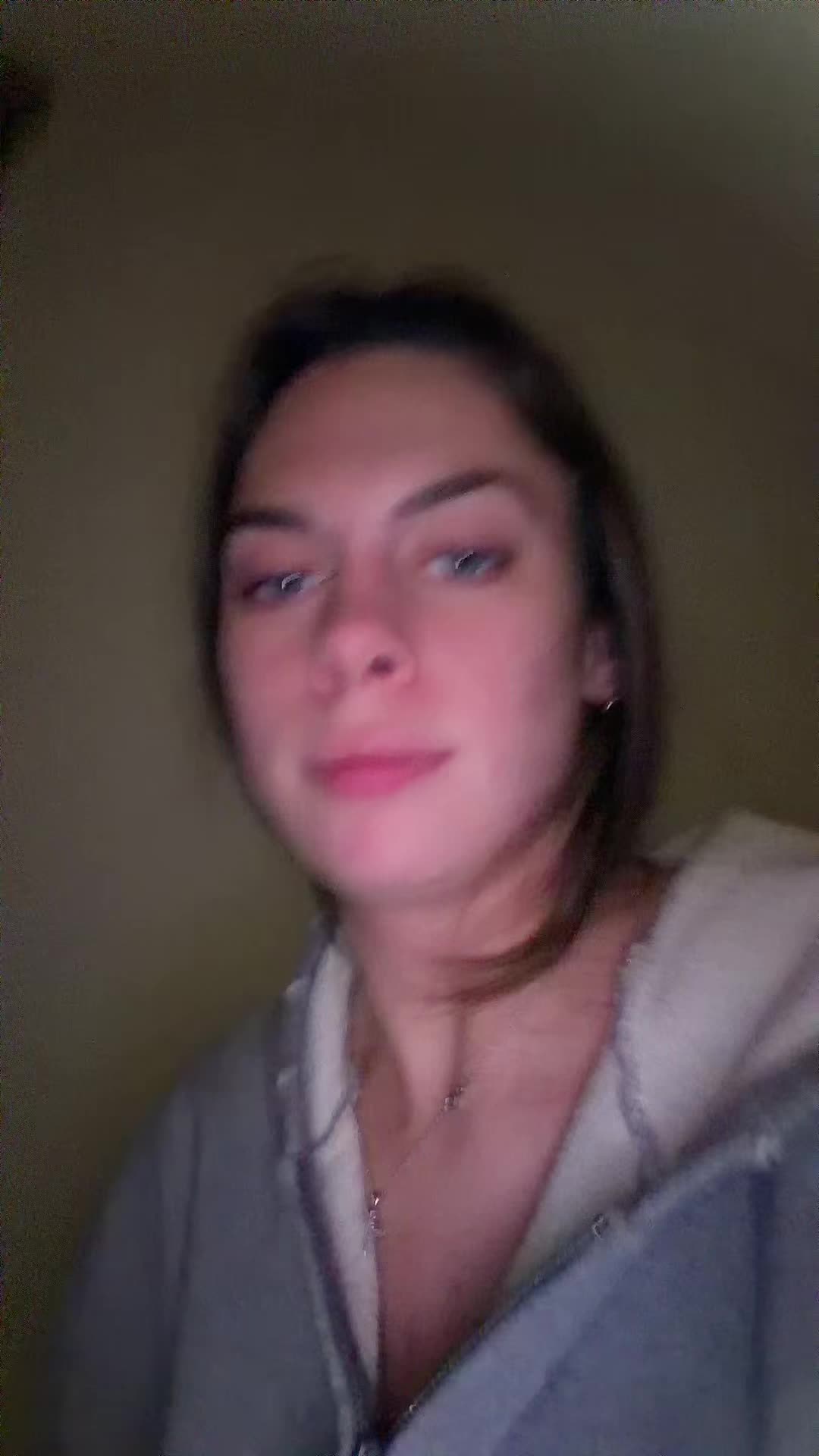 @👄