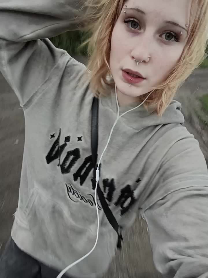 @𝔳𝔬𝔩𝔡𝔢𝔪𝔞𝔯𝔞