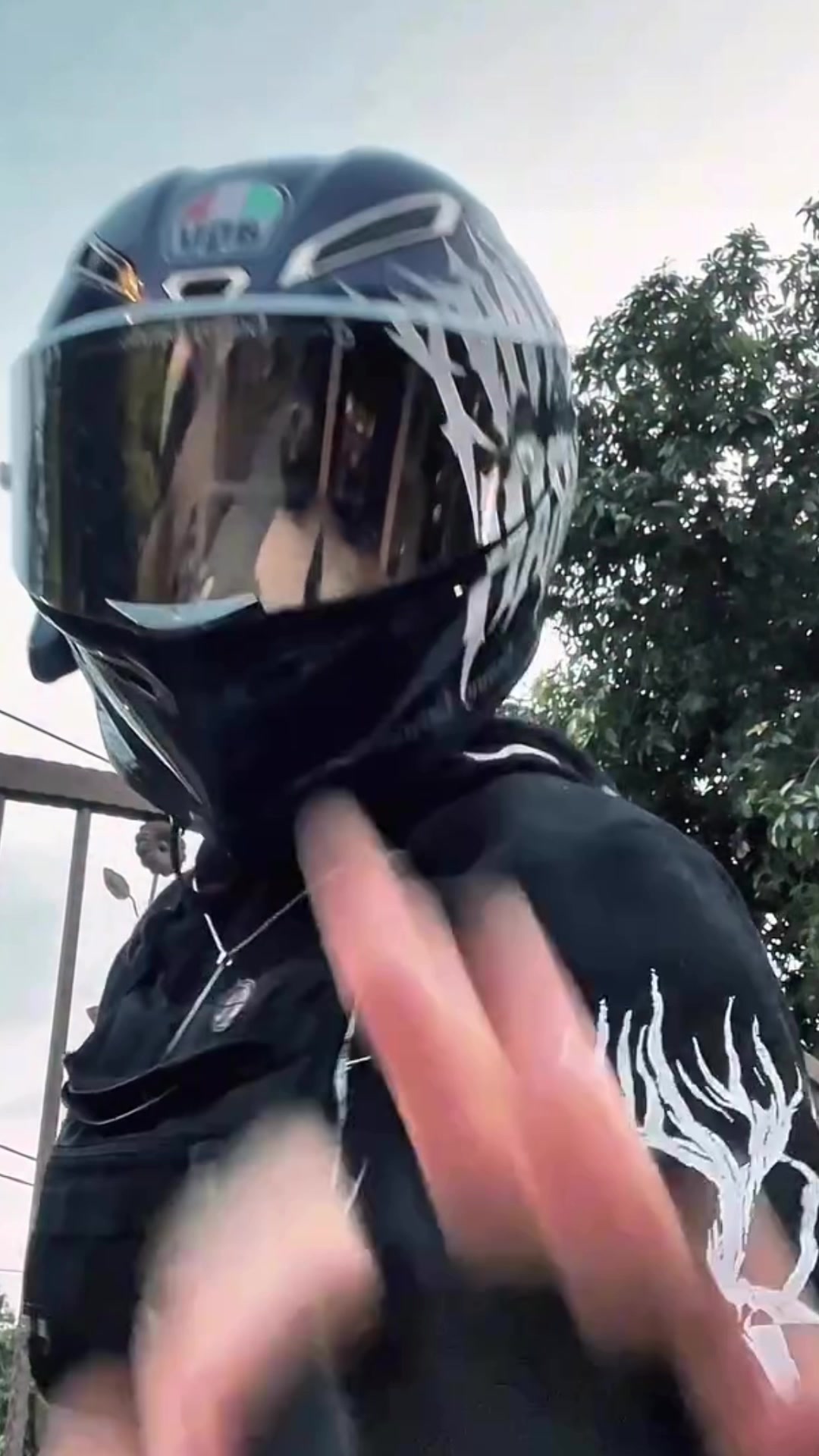 @👩🏻Darkrider🖤(🏍️)