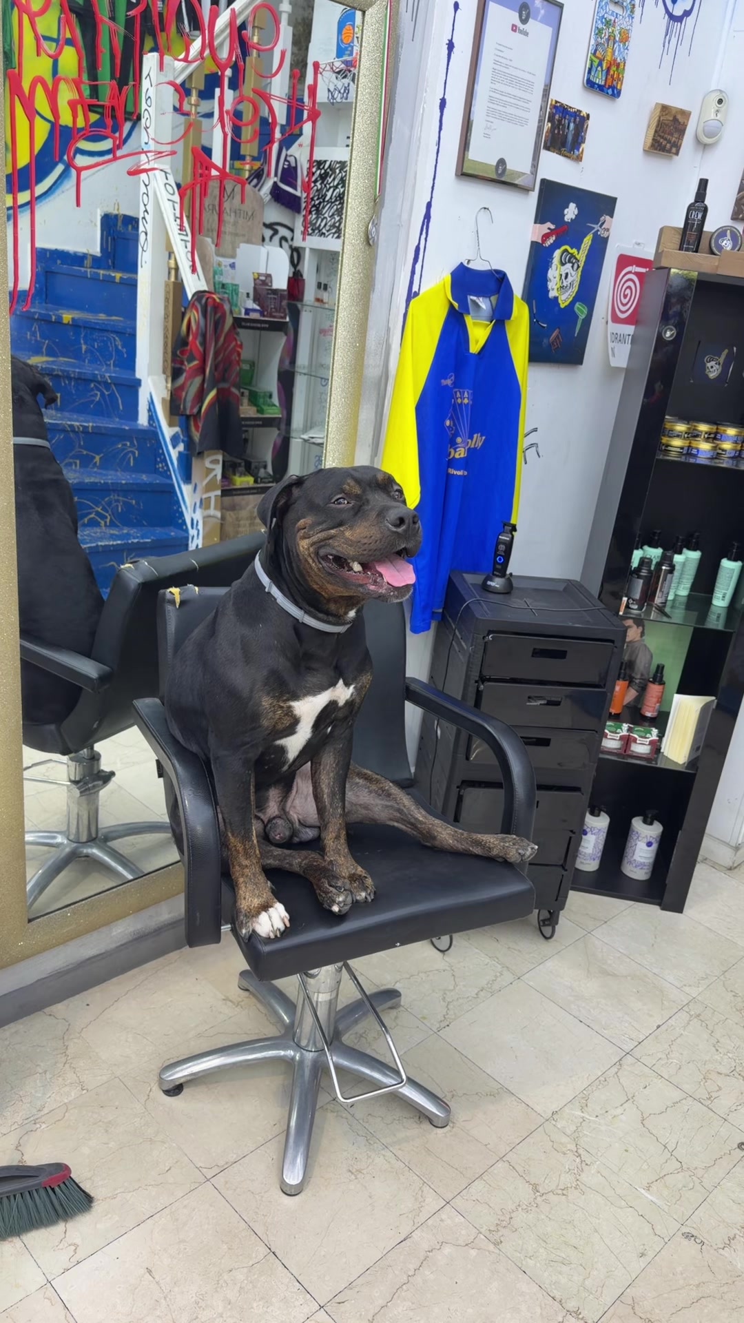 @EnriqueManguezBarberShop