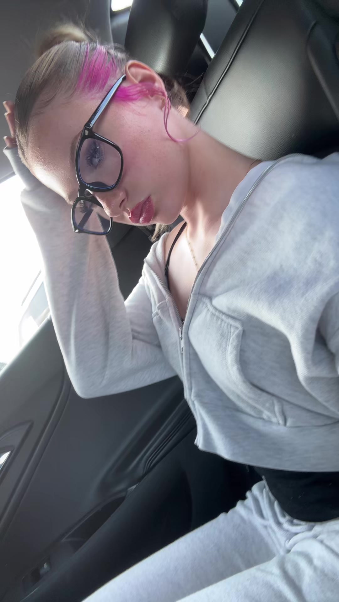 @Heyy_davinaa