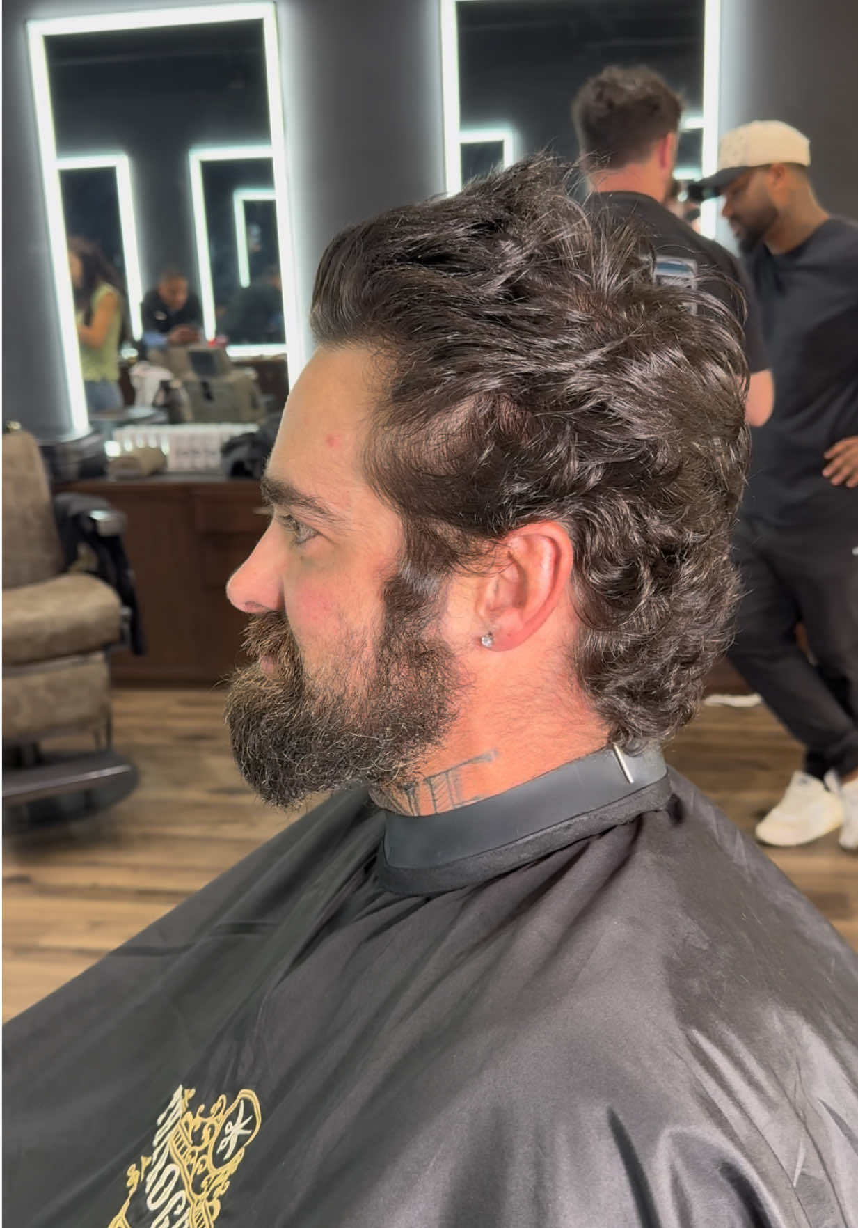 @theskateboardingbarber