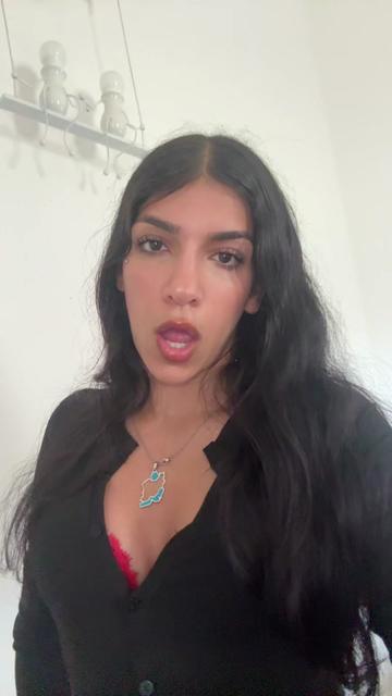 @Aryana