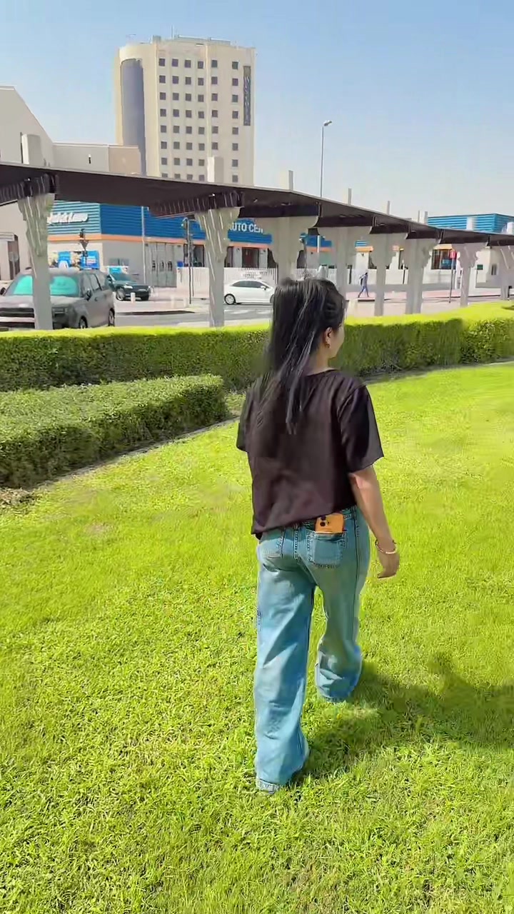 @🦋