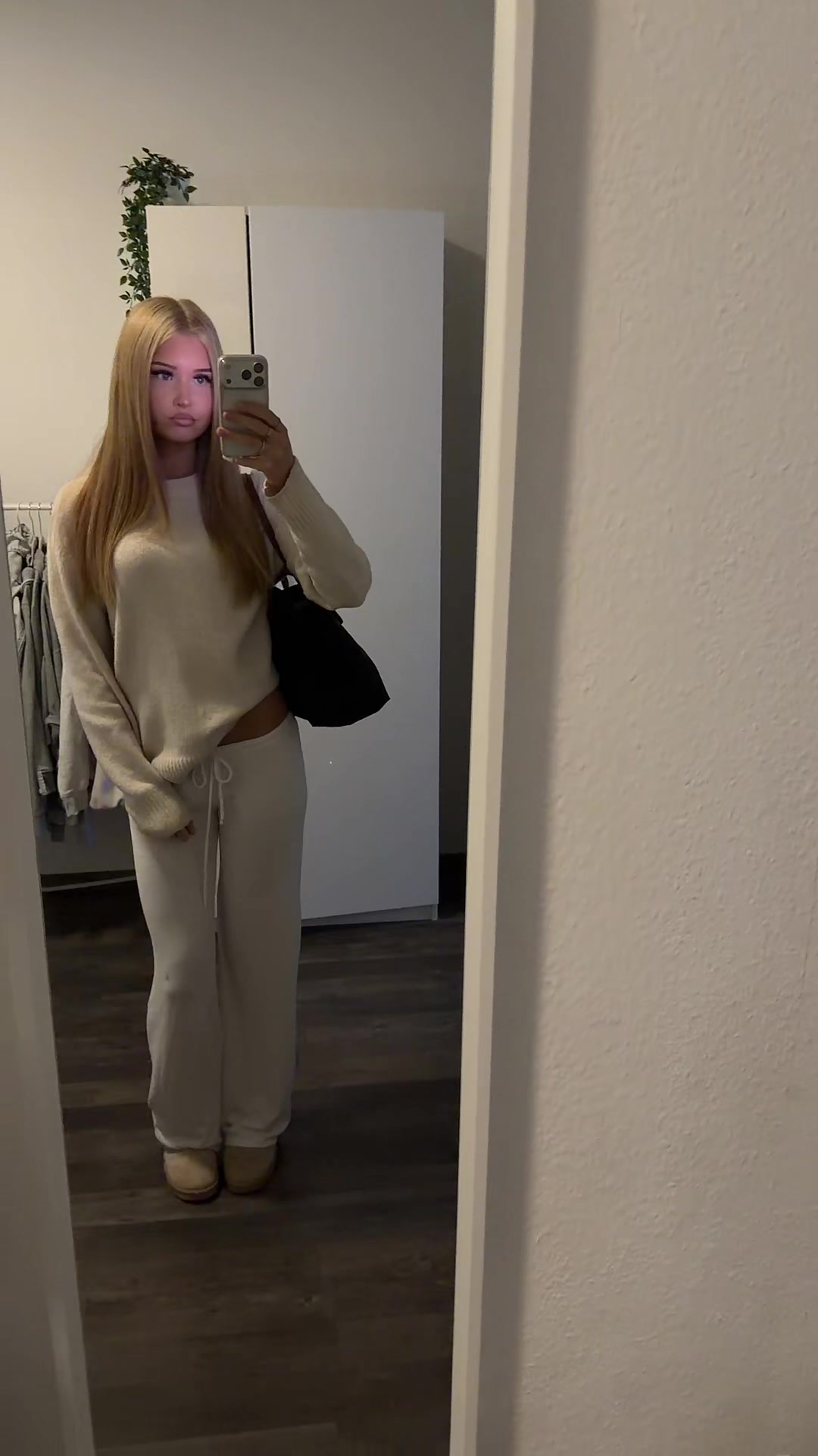 @Lis