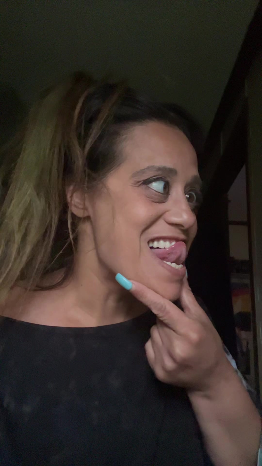 @AnnieO
