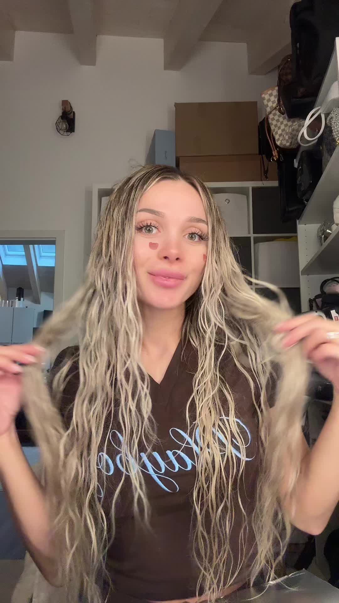 @icyblondi