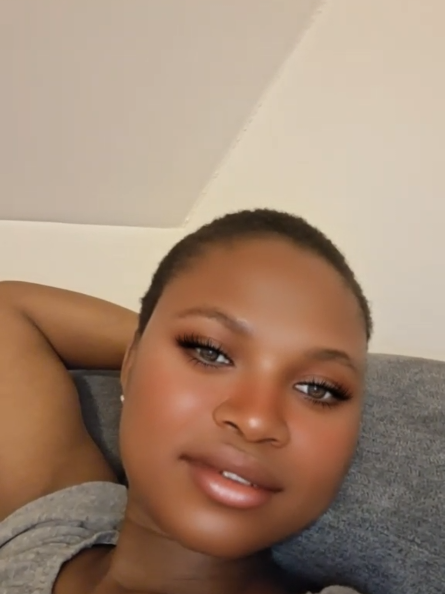 @Isabella