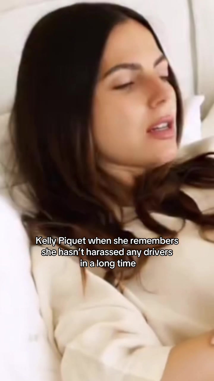 @KELLY PIQASS
