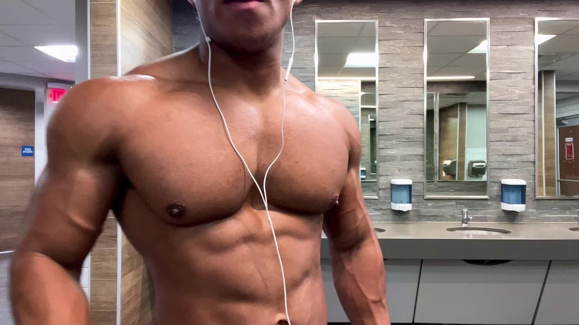 @damianiszn