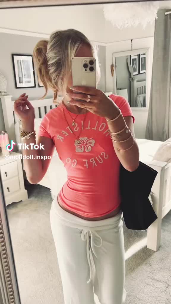 @Ella