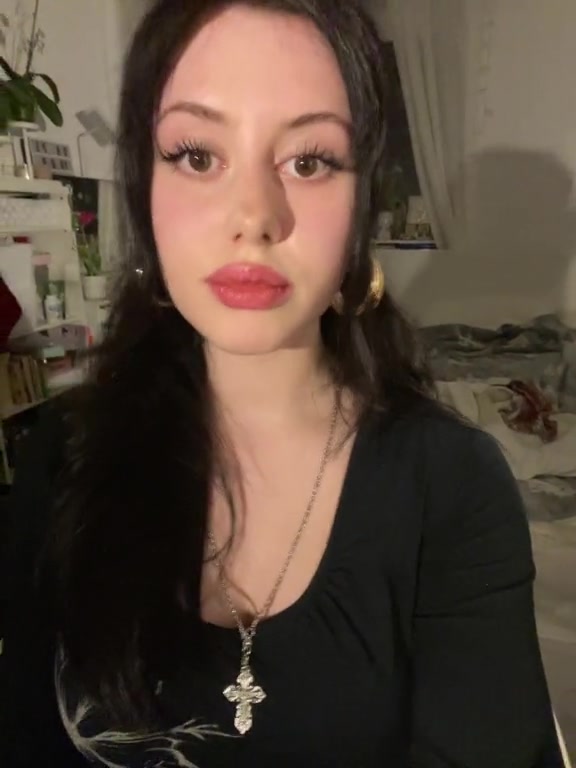 @77sleepydoll