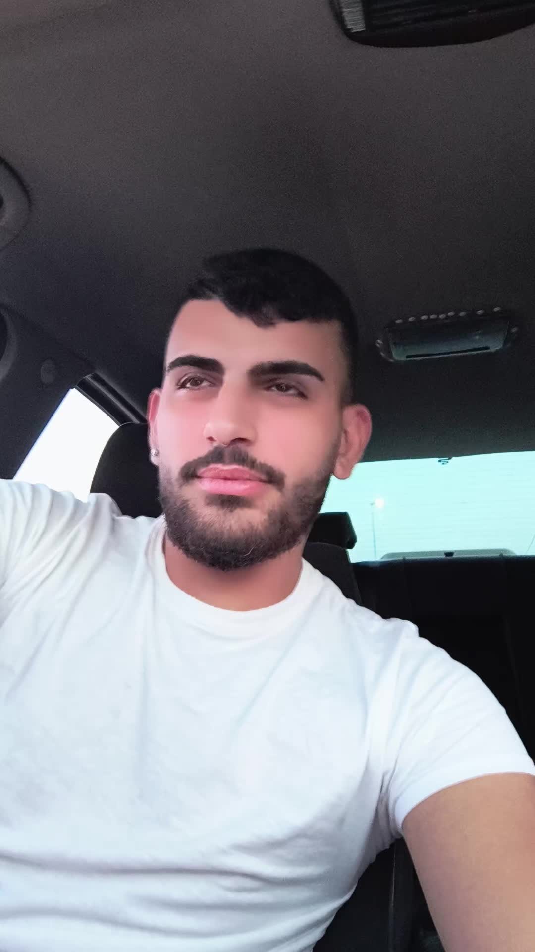 @Giovanni Defazio