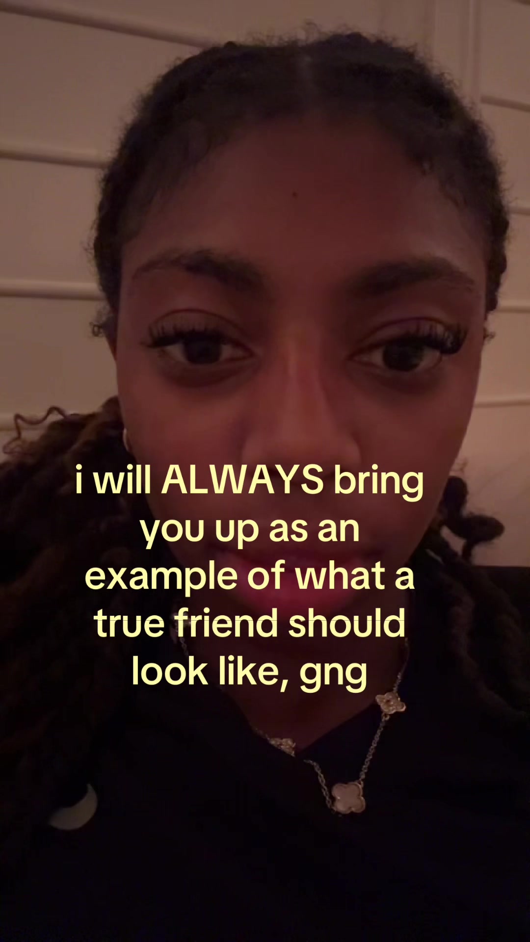 @shaniya ᥫ᭡.