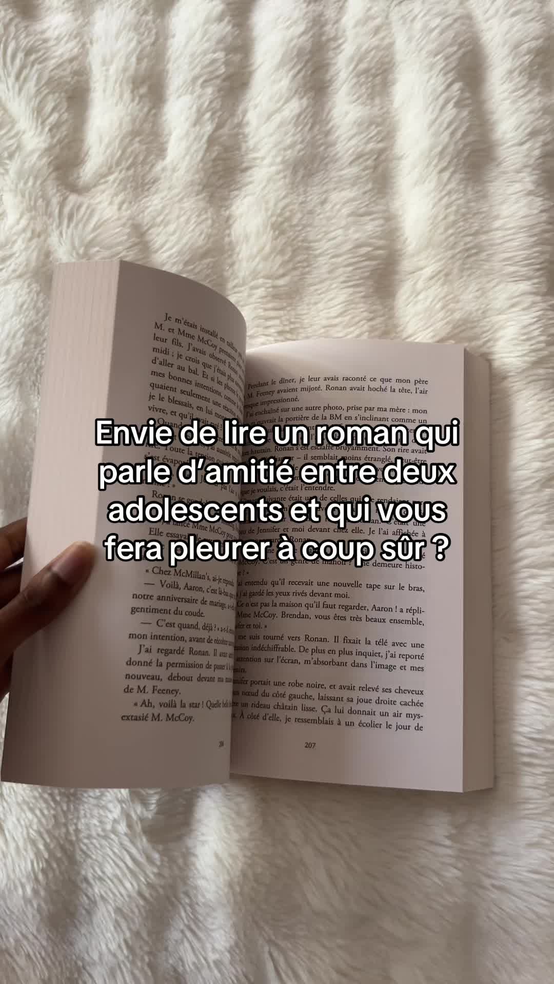 @shaïna | booktok 🌷📚