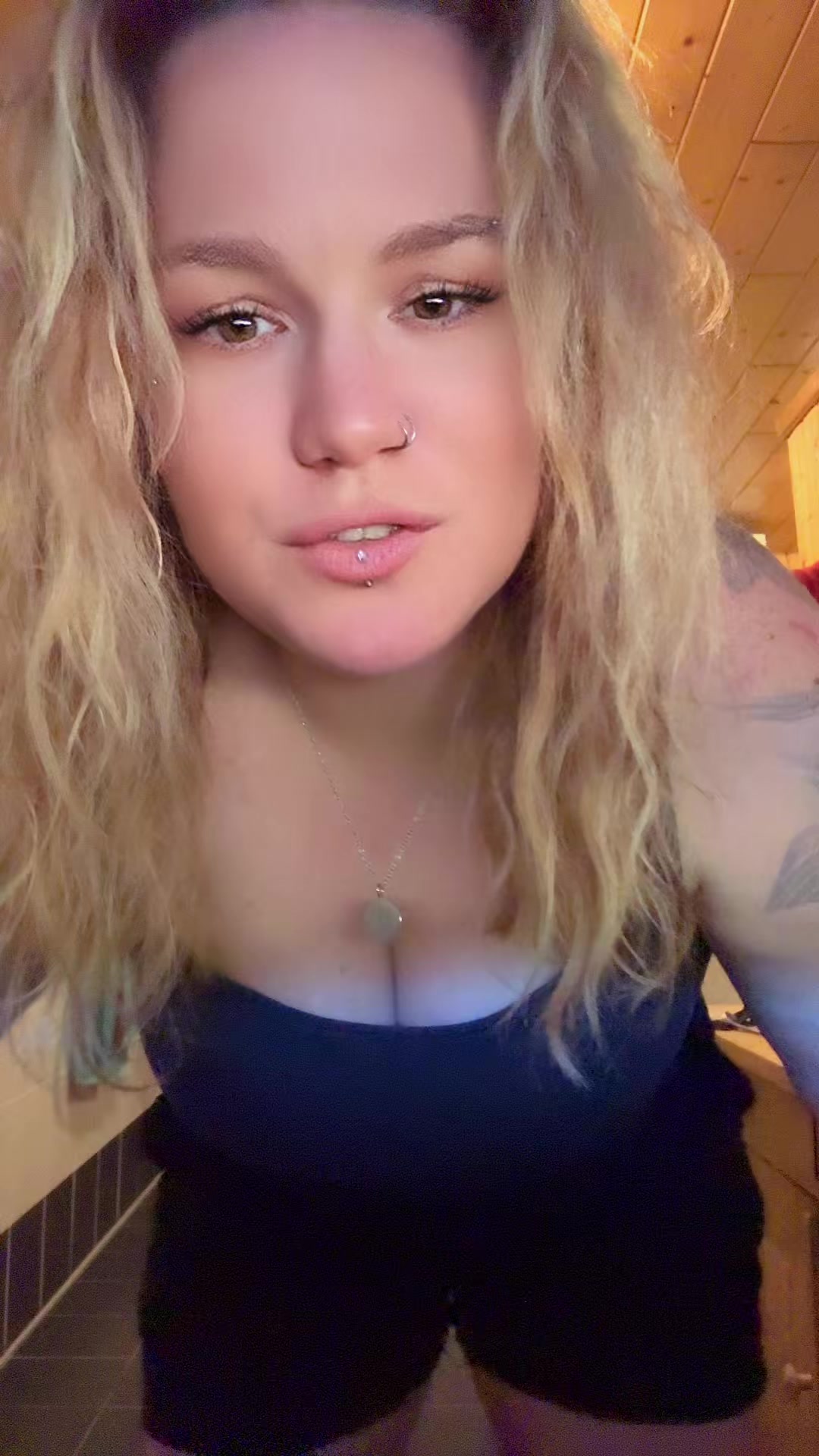 @DeMi