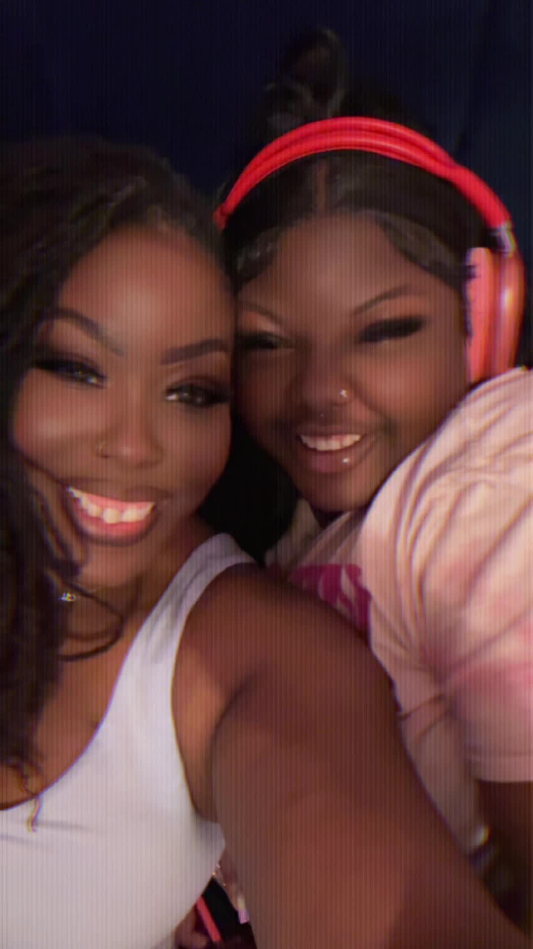 @Unapologetically_Mars