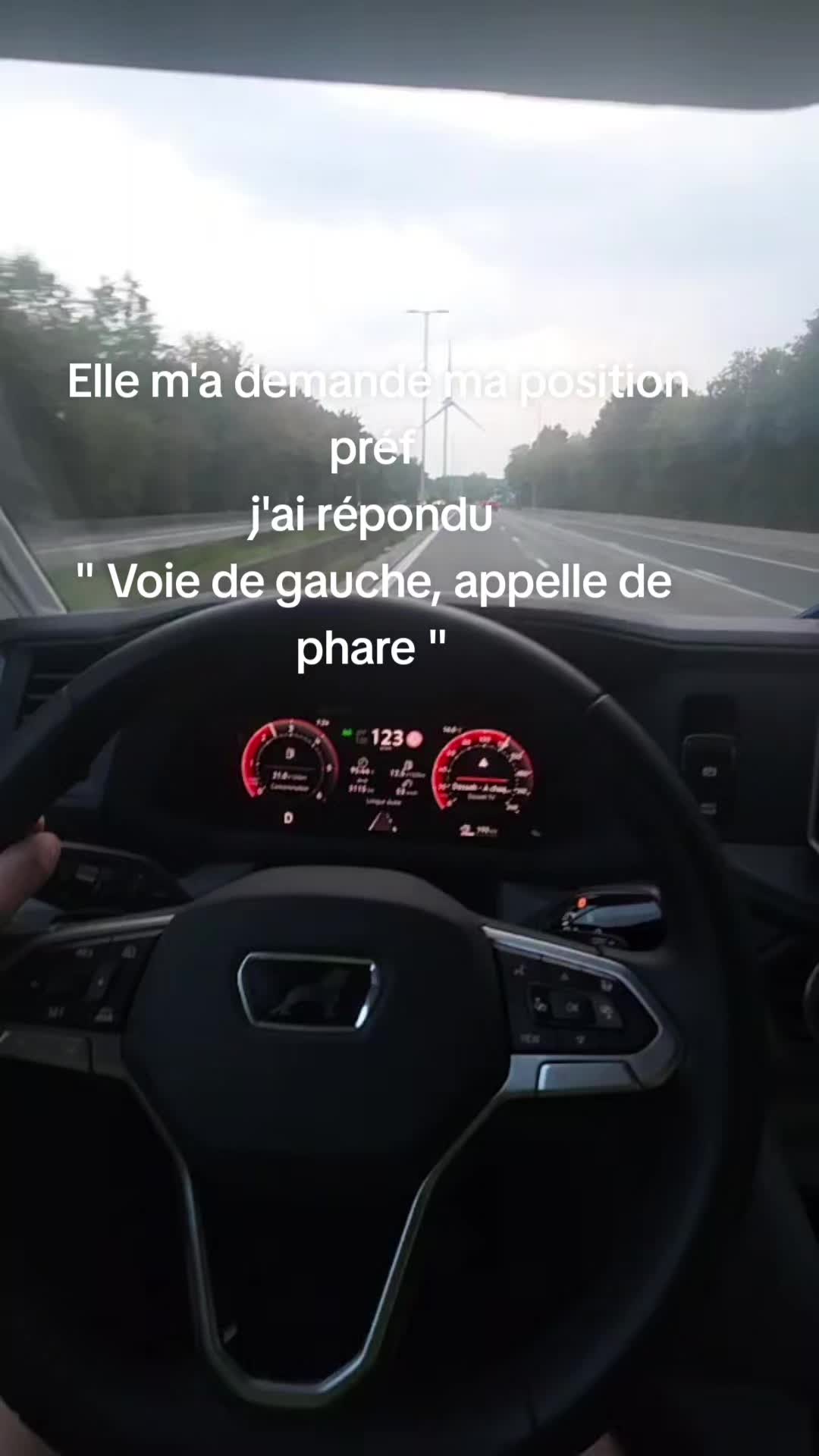@●●\____/●●