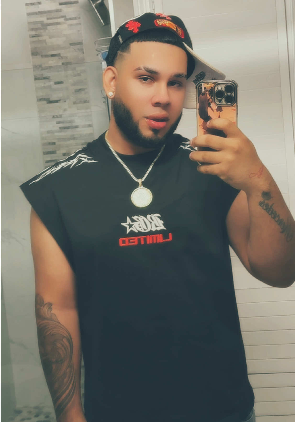 @𝒜𝓁𝑒𝓍 𝒥. 𝐸𝓈𝓅𝒾𝓃𝒶𝓁