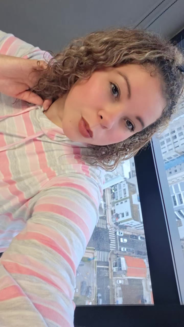 @michellyholanda87