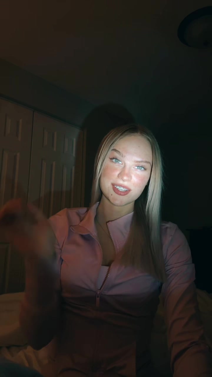 @BrookeGreensides