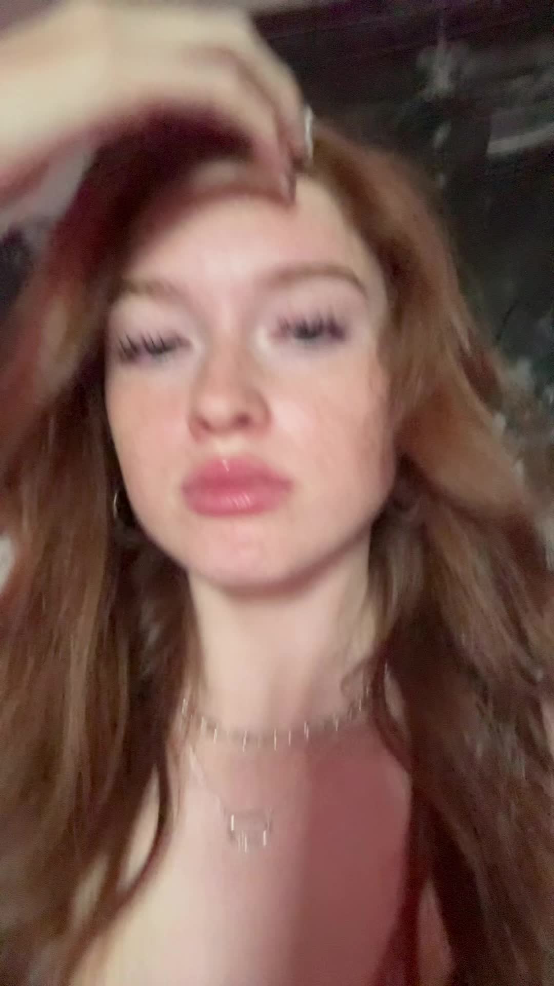 @bella