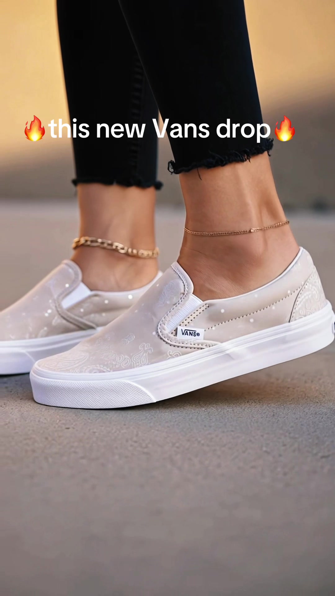 @Jess with the cute shoes 👟👡