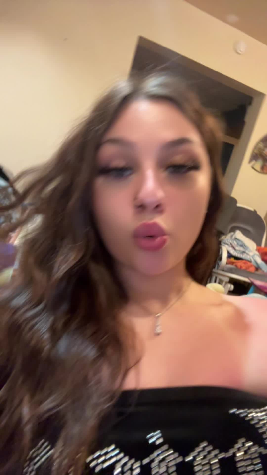 @melodyy.jm