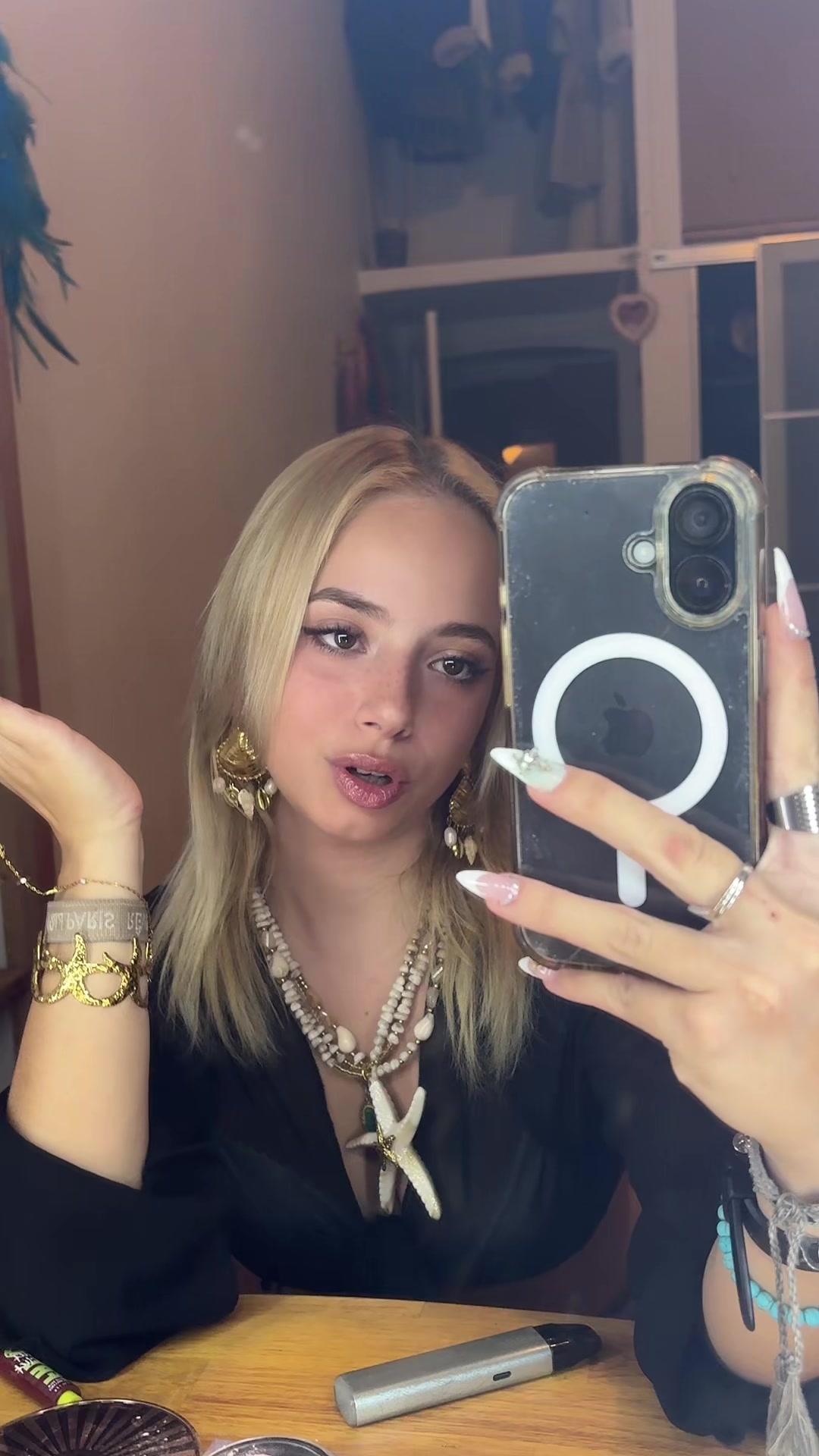 @Blondieee