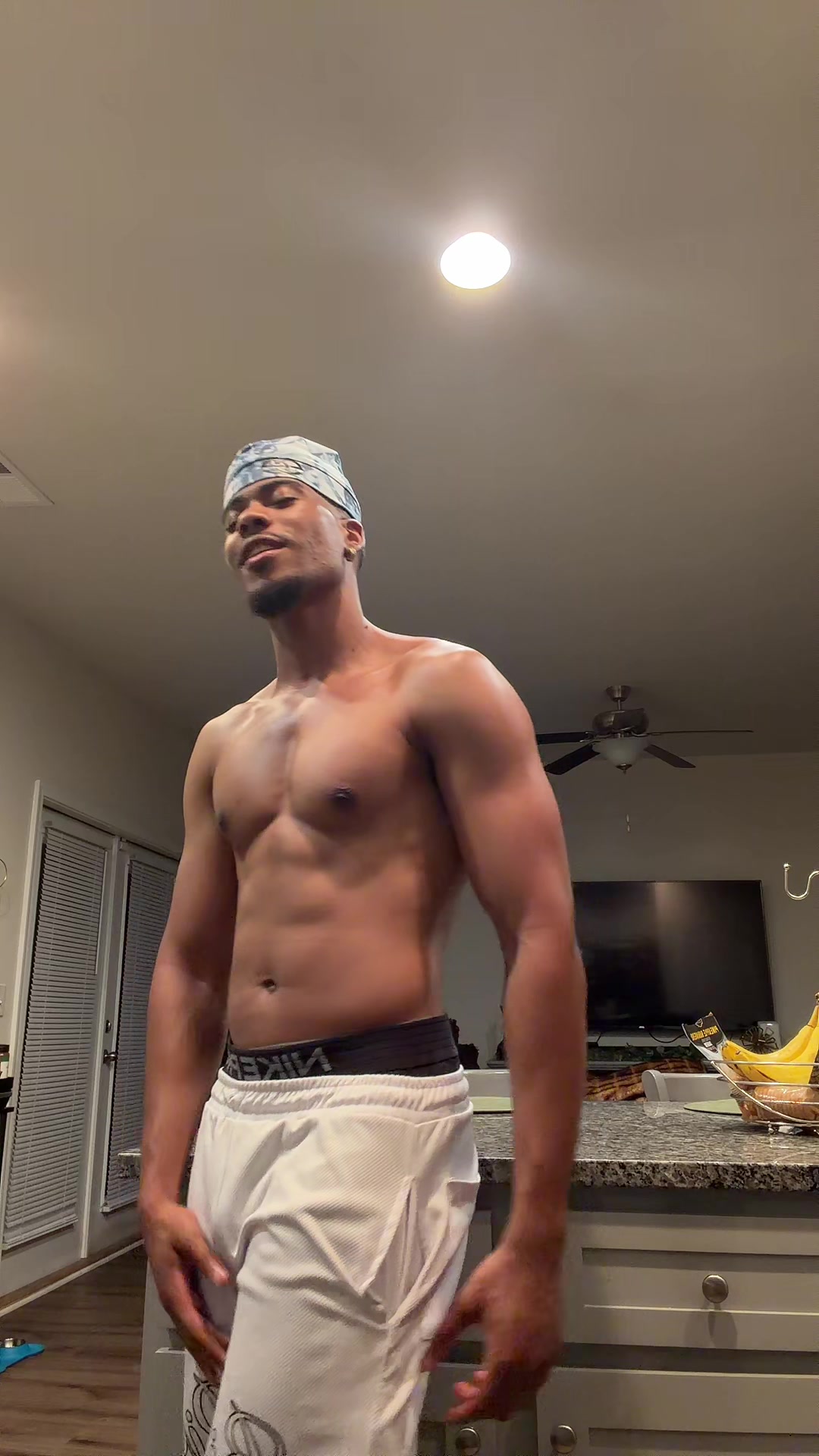 @TRAYMFNBILLS