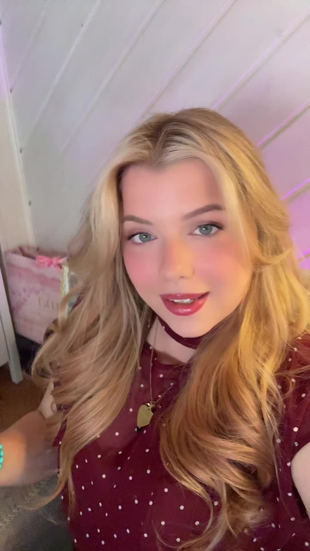 @Jasimi Belle 🦢 | Autorin