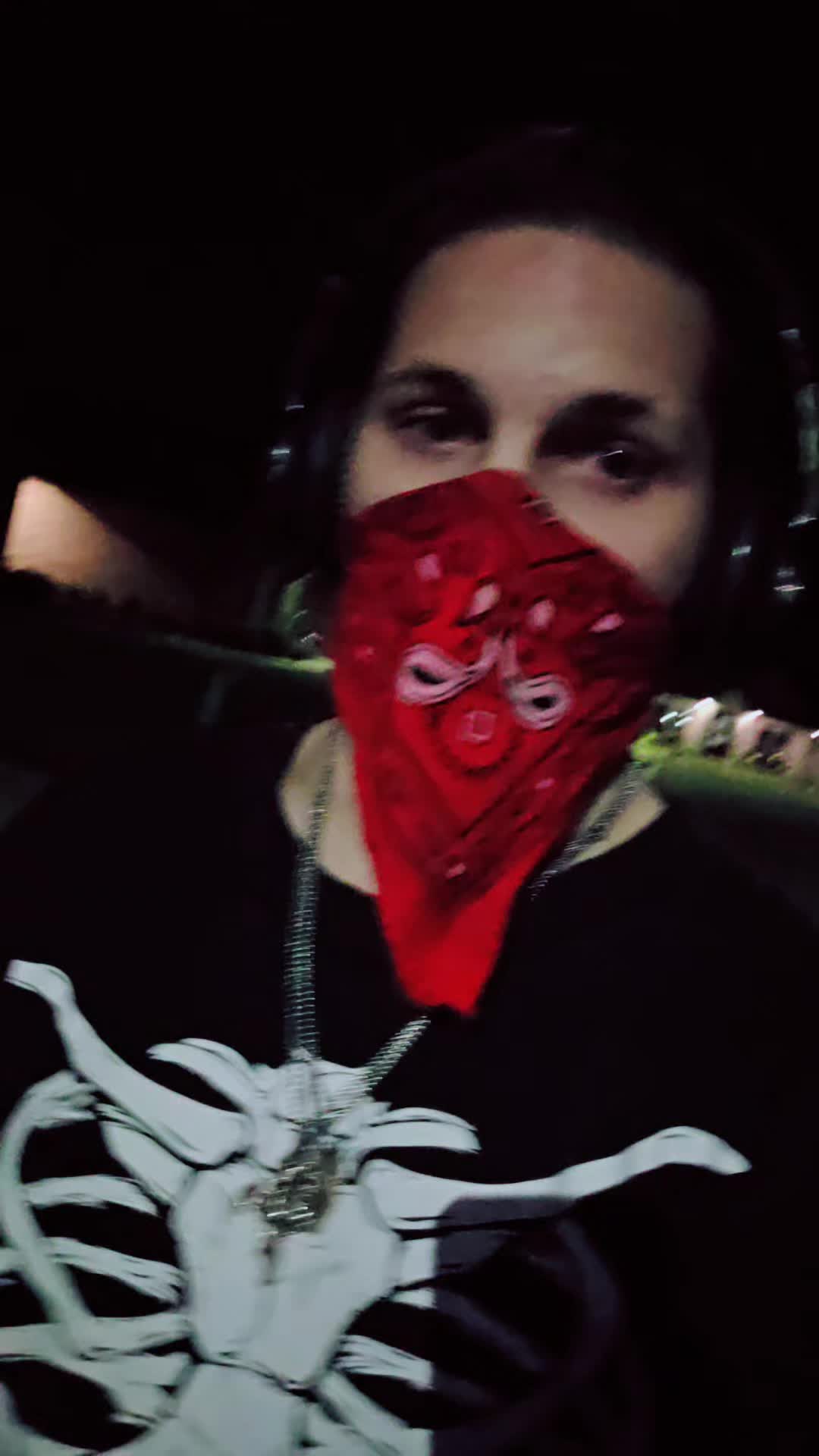 @MusicD3m0n