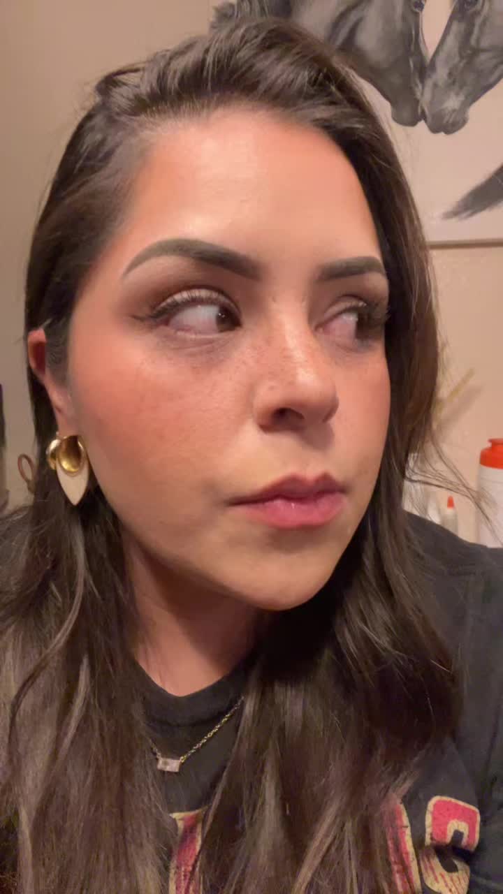 @Lorena👀