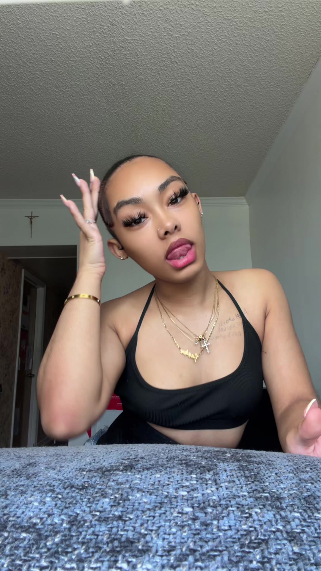@🧞&zwj;♀️..