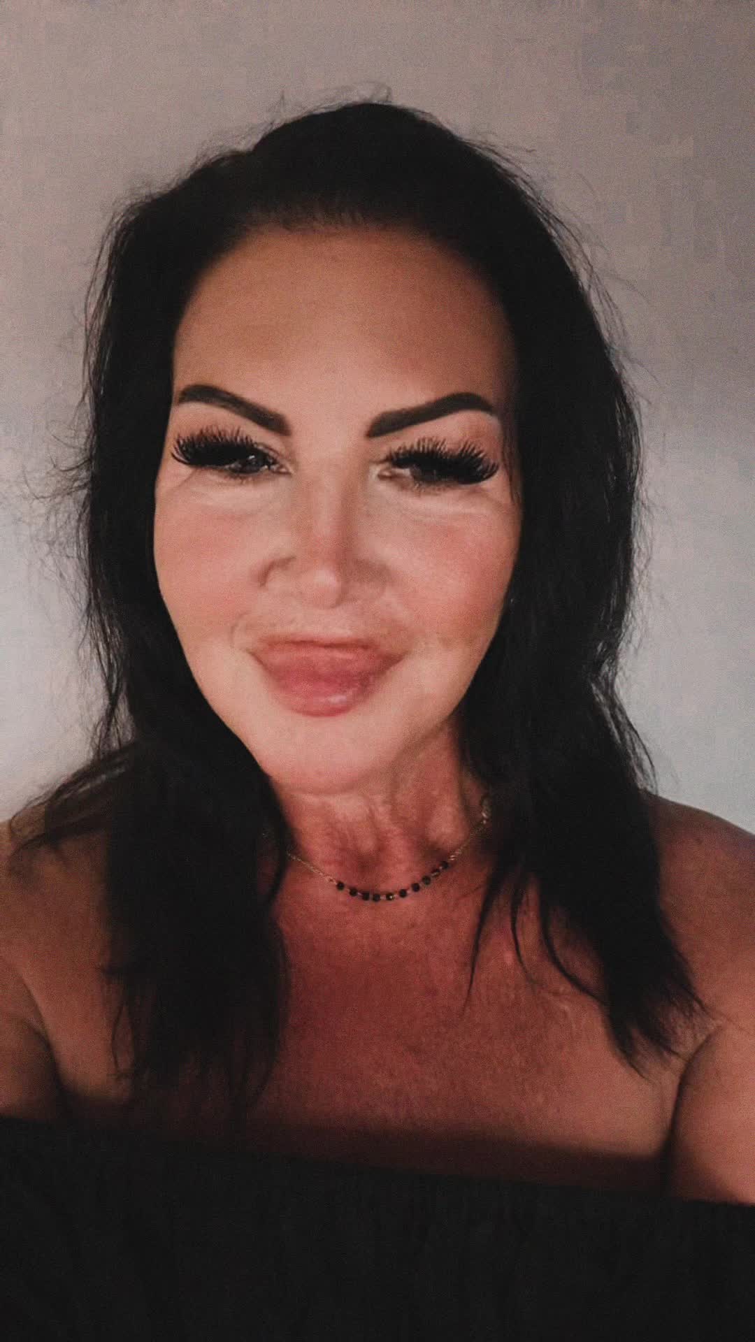 @Viola