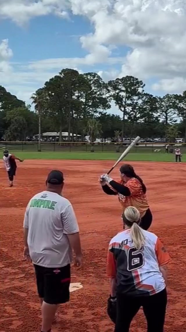 @that.slowpitch.lefty