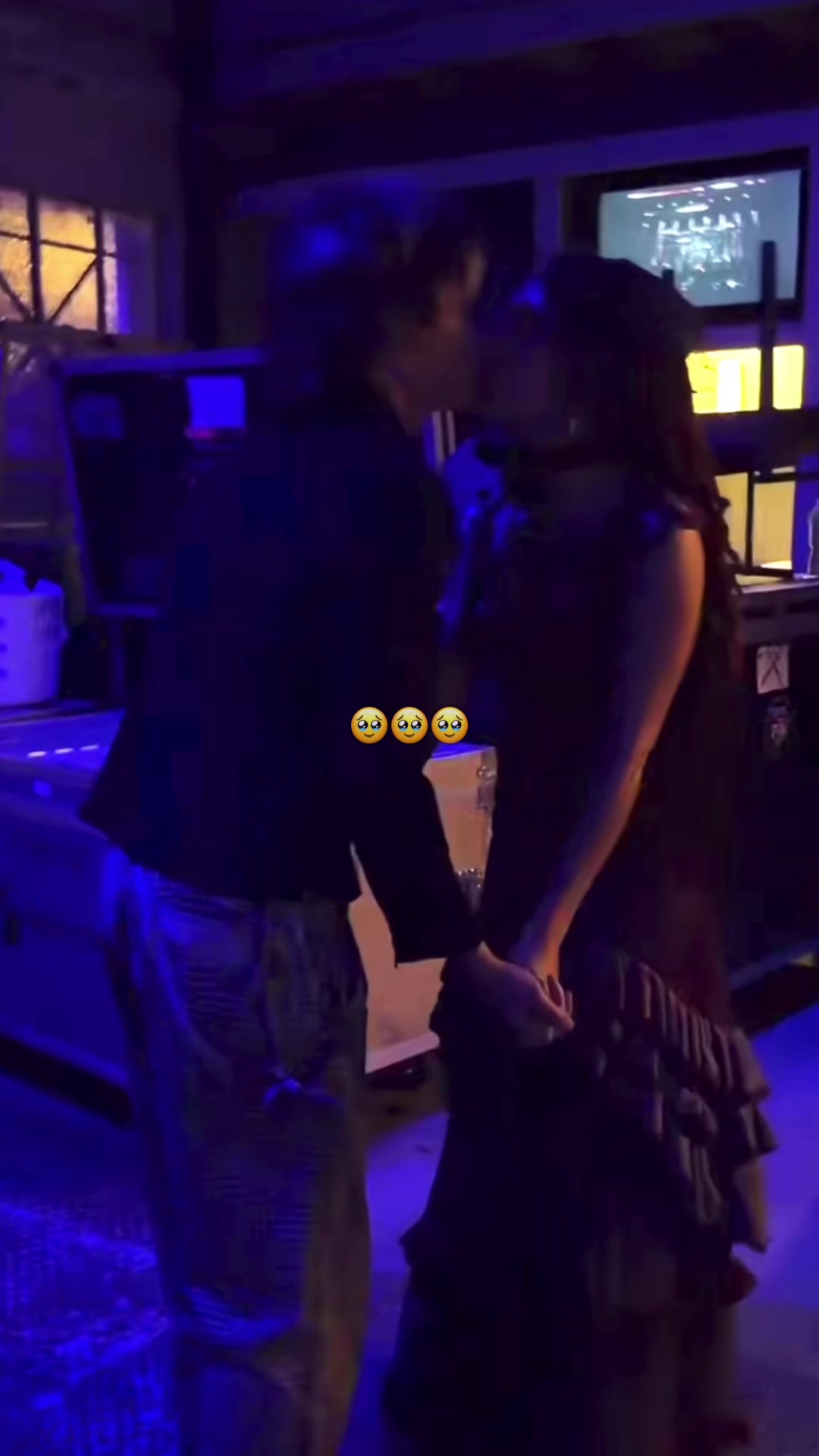@🤍